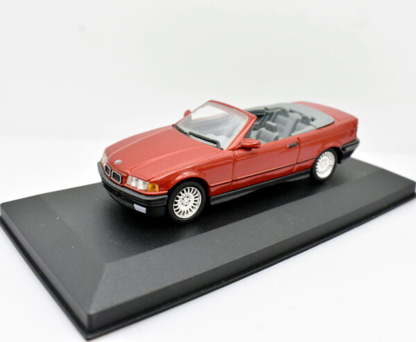 Modellino Auto Scala 1:43 BMW 3er Rehie modellismo statico