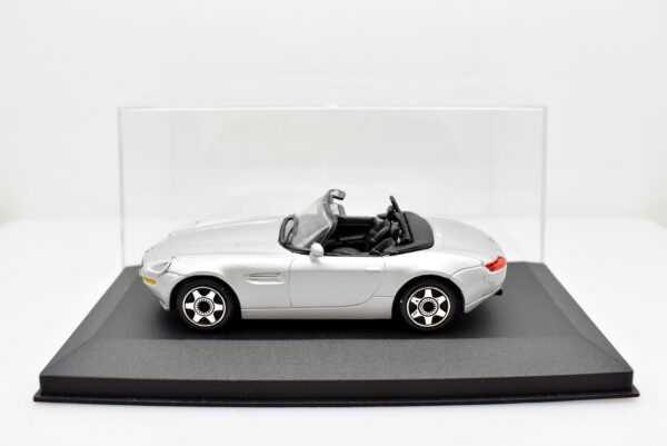 Modellino Auto Scala 1:43 BMW Z8 Burago diecast modellismo statico - immagine 3