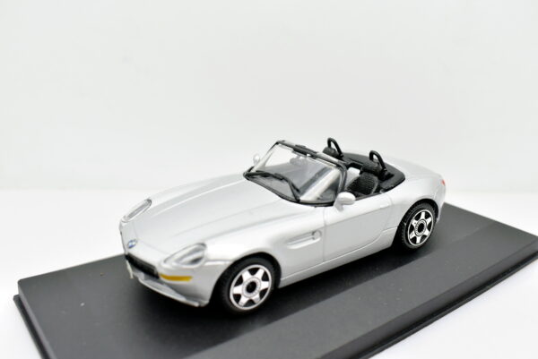 Modellino Auto Scala 1:43 BMW Z8 Burago diecast modellismo statico