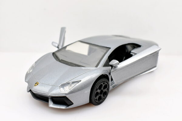 Modellino auto scala 1:32 Lamborghini Aventador LP700-4 diecast modellismo da collezione