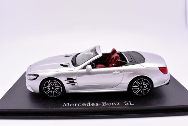 Modellino Auto Scala 1:43 Mercedes Benz SL Spark modellismo statico - immagine 4