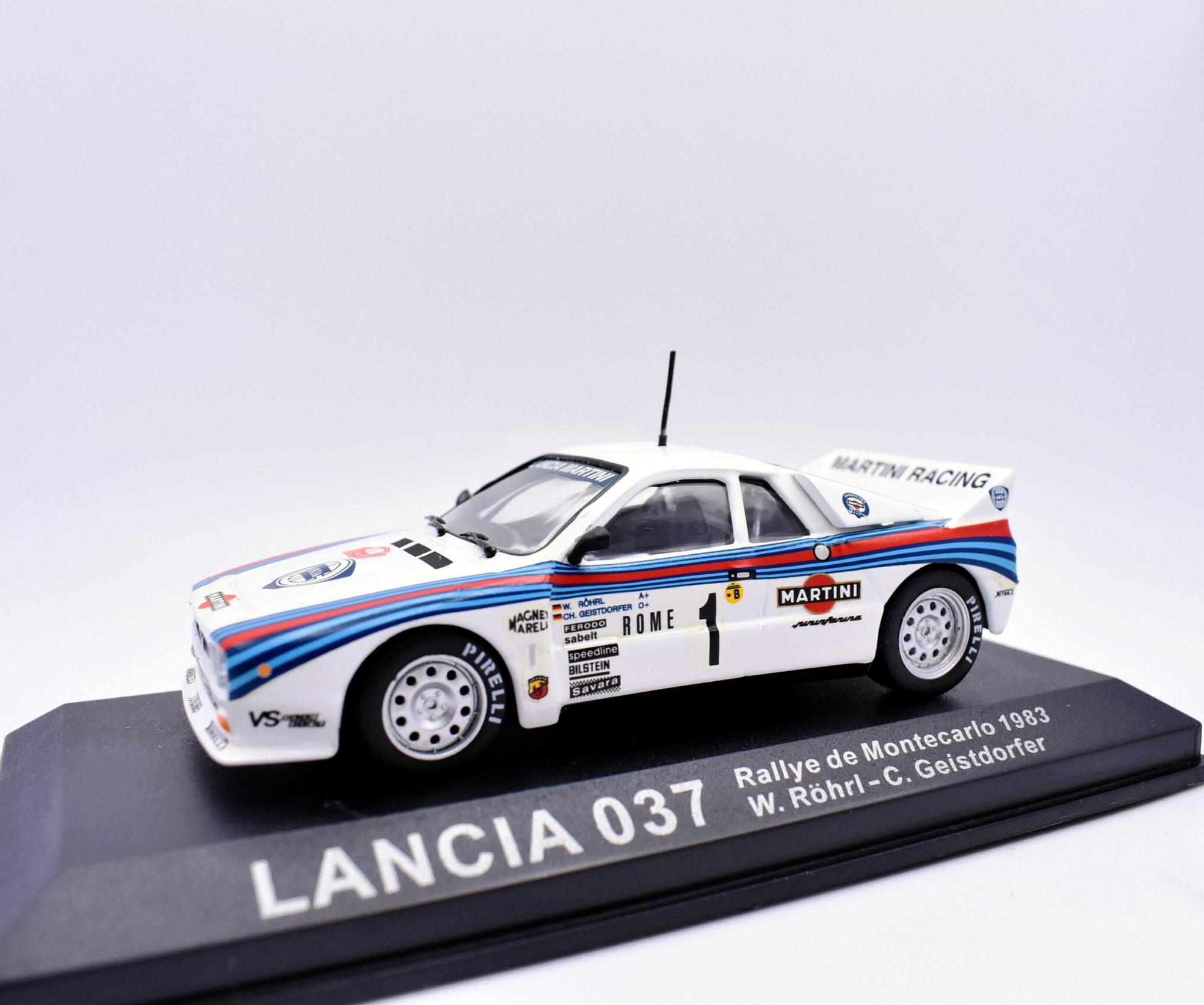 Modellino auto rally scala 1:43 Lancia 037 IXO diecast modellismo statico
