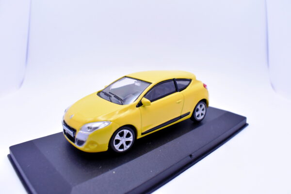 Modellino Auto Scala 1:43 Renault Megane Coupe diecast modellismo statico - immagine 4