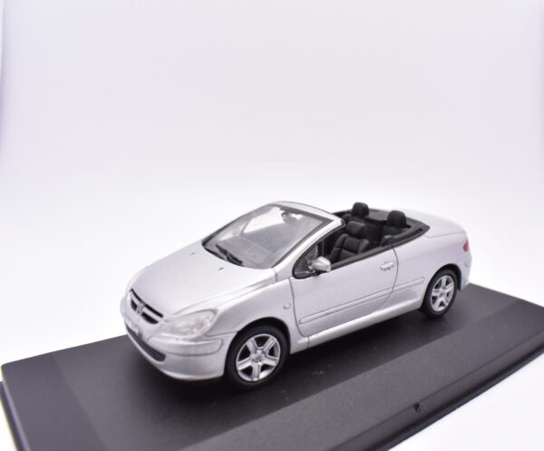 Modellino Auto Scala 1:43 Peugeot 307 CC diecast modellismo statico
