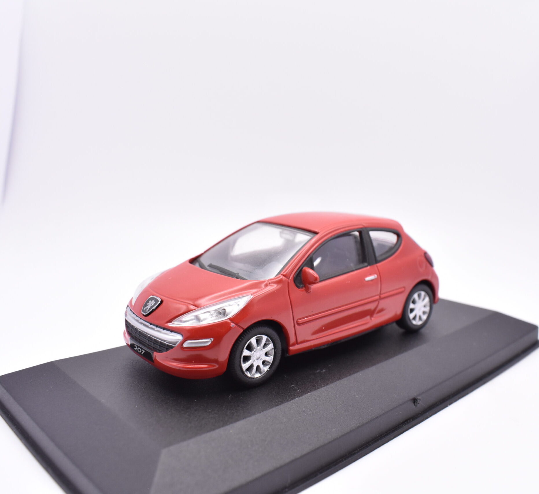 Modellino Auto Scala 1:43 Peugeot 207 diecast modellismo statico