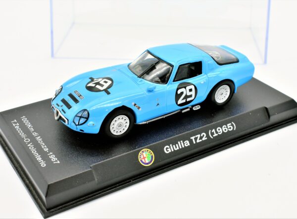 Modellino auto scala 1:43 Alfa Romeo Giulia TZ2 diecast modellismo da collezione