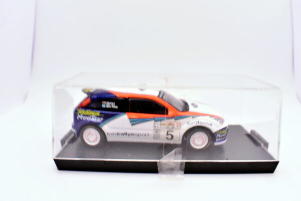 Modellino auto rally scala 1:43 Ford Focus WRC diecast modellismo statico - immagine 2