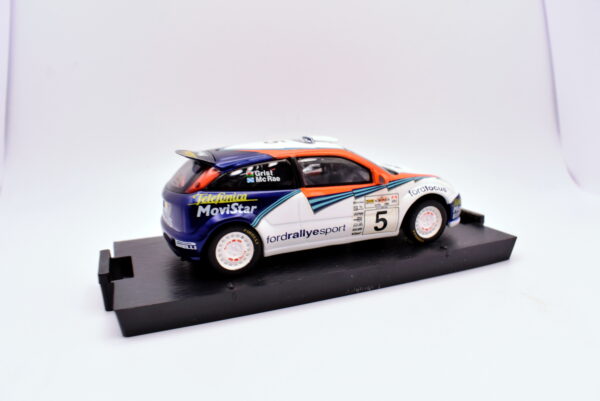 Modellino auto rally scala 1:43 Ford Focus WRC diecast modellismo statico - immagine 3