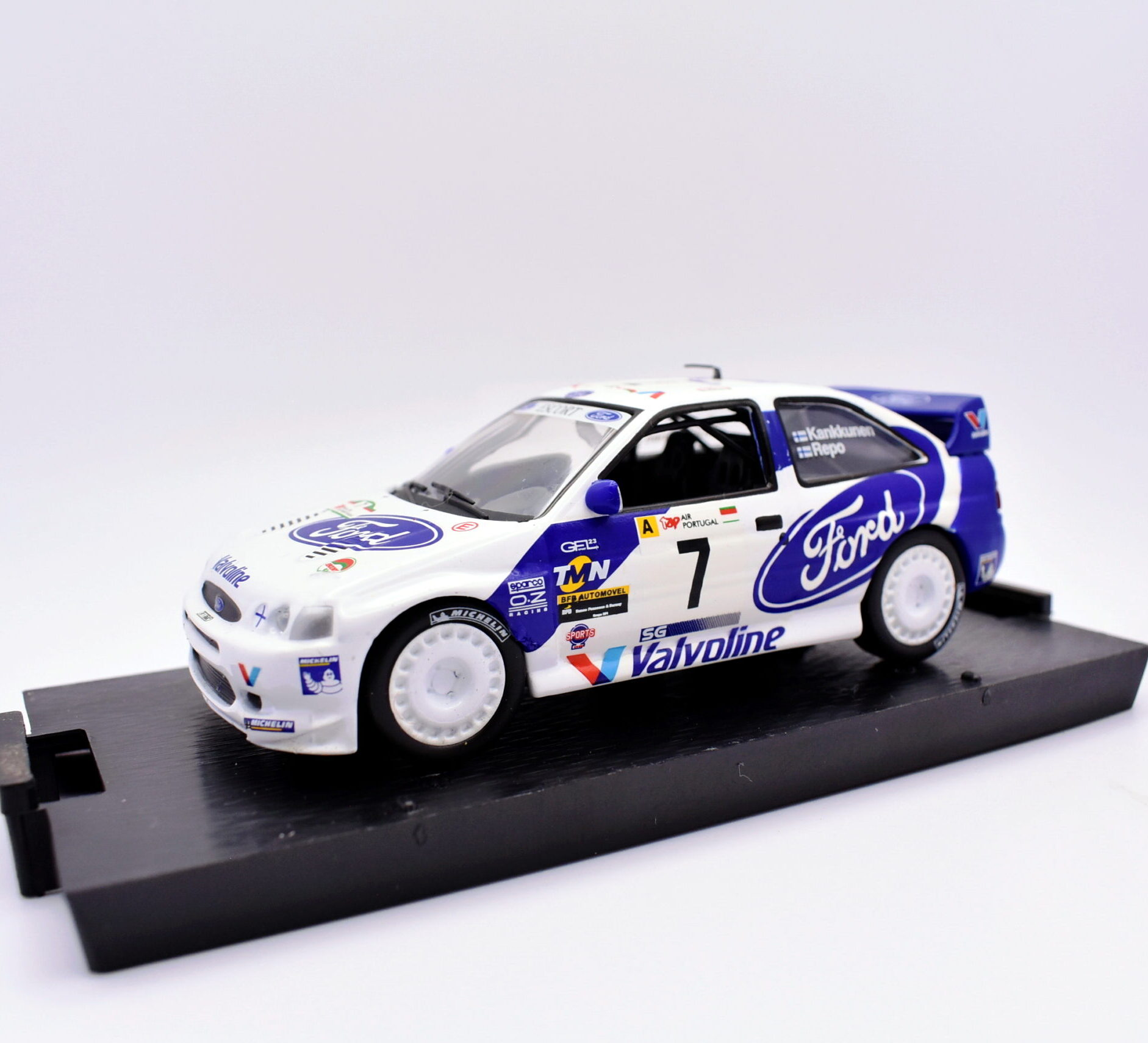 Modellino auto rally scala 1:43 Ford Escort WRC diecast modellismo statico
