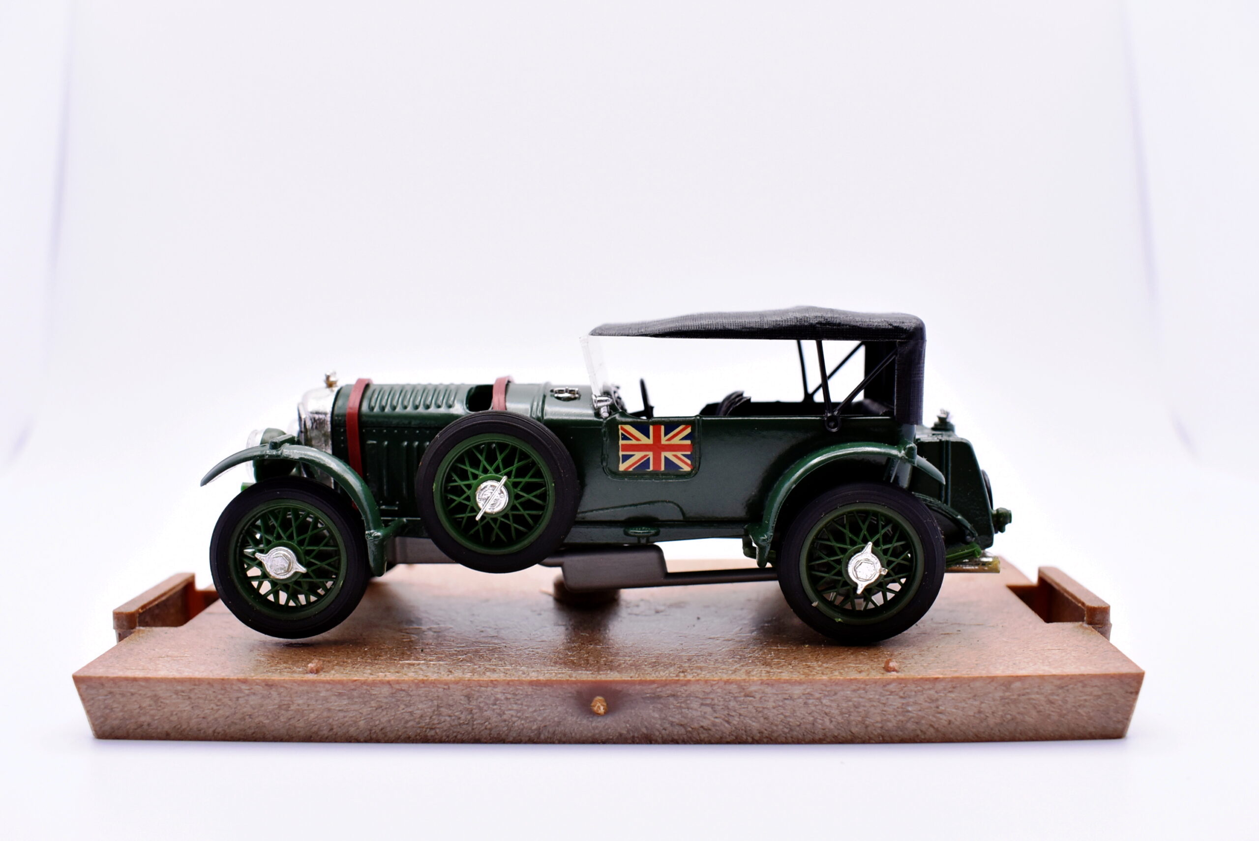 Modellino auto scala 1:43 Bentley SPEED SIX Brumm diecast modellismo statico - immagine 3