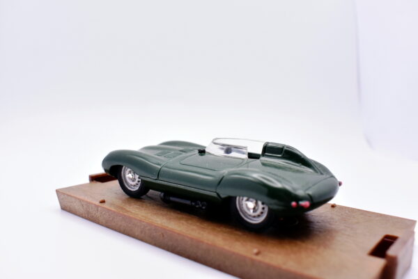 Modellino auto scala 1:43 Jaguar D Type 250 CV Brumm diecast modellismo statico - immagine 5