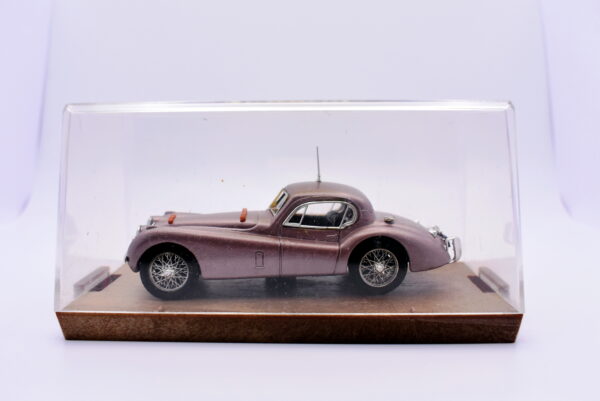 Modellino auto scala 1:43 Jaguar XK 120 Brumm diecast modellismo statico - immagine 2
