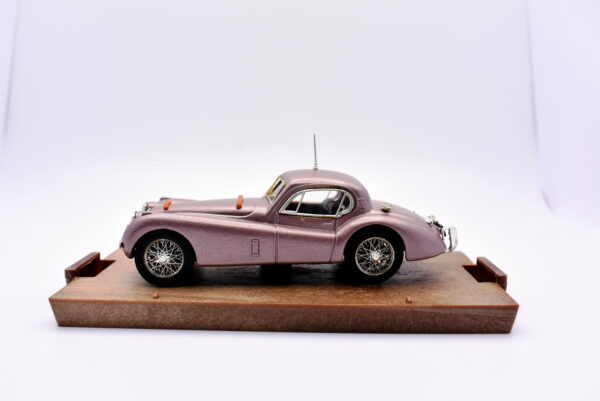 Modellino auto scala 1:43 Jaguar XK 120 Brumm diecast modellismo statico - immagine 3