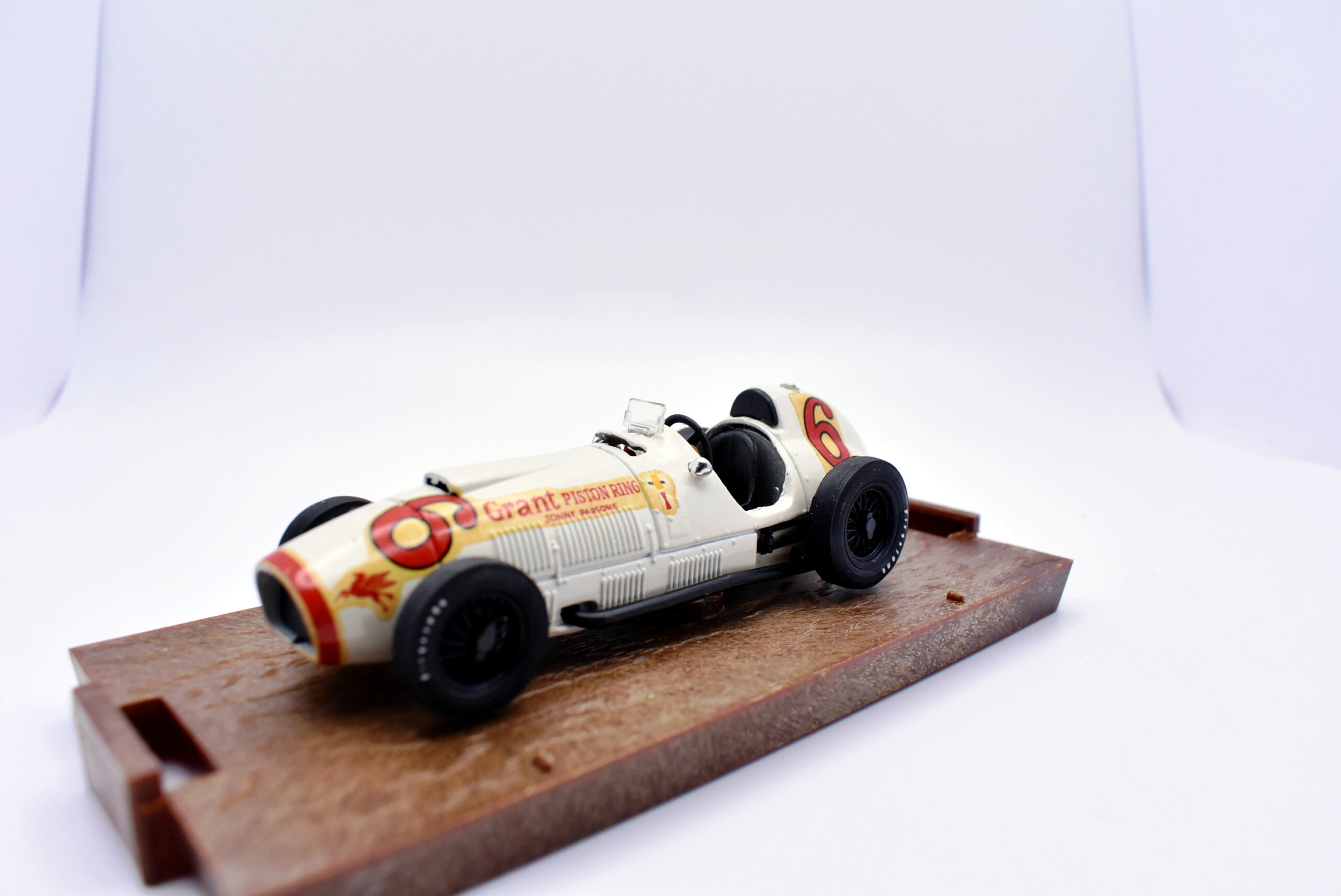 Modellino auto formula 1 f1 scala 1:43 Ferrari 375 Brumm diecast modellismo