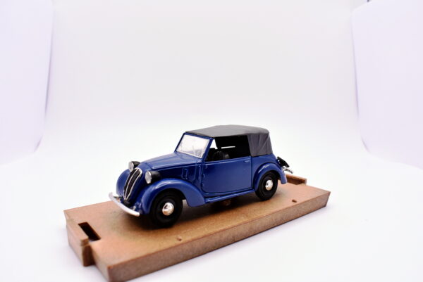 Modellino auto scala 1:43 Fiat 1100 508 C Brumm diecast modellismo statico