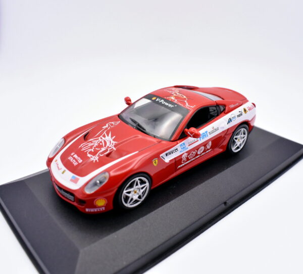 Modellino auto scala 1:43 Ferrari 599 GTB Fiorano IXO diecast modellismo da collezione