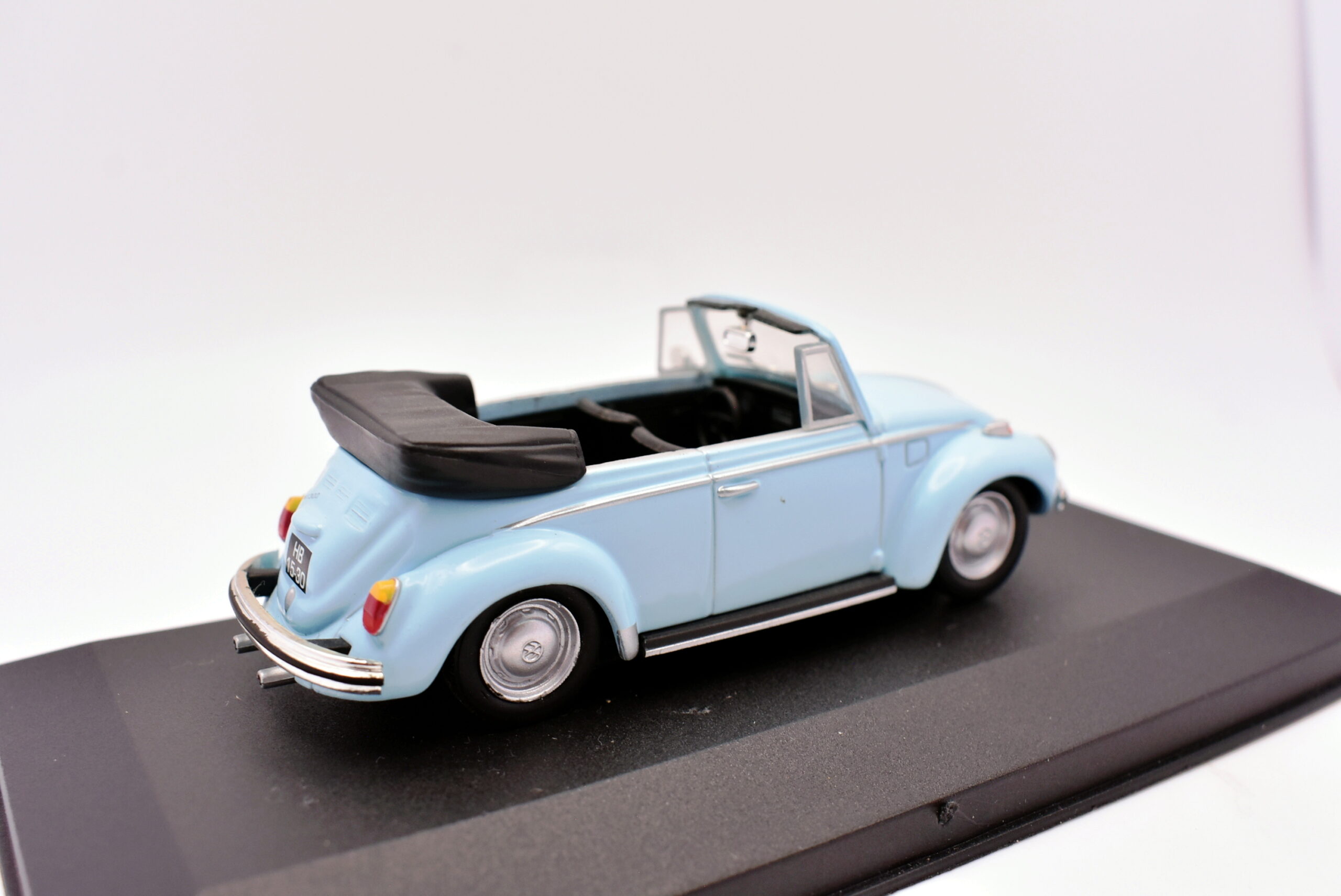 Modellino Auto Scala 1:43 Vw 1302 Beetle kafer maggiolino modellismo statico - immagine 3