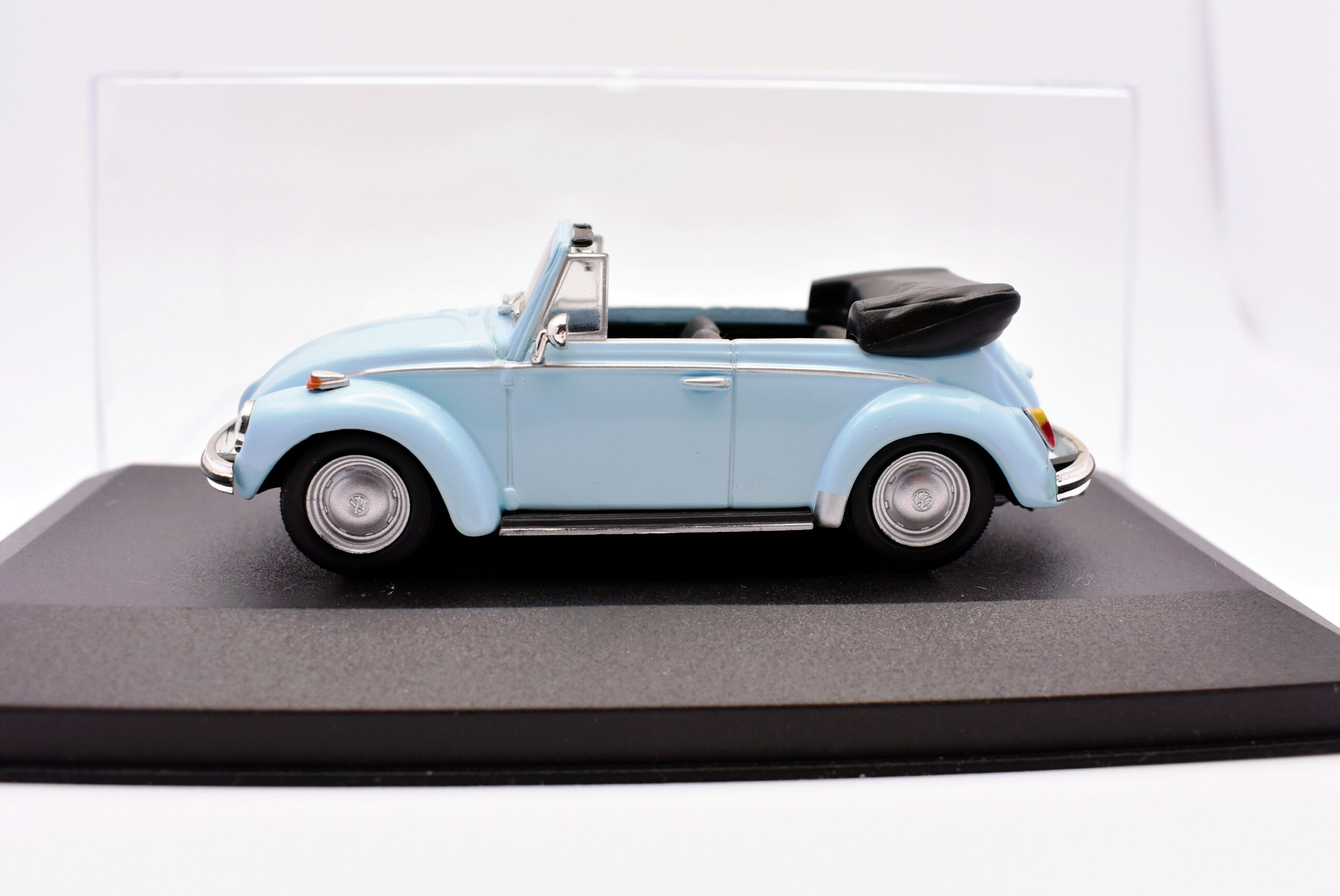 Modellino Auto Scala 1:43 Vw 1302 Beetle kafer maggiolino modellismo statico - immagine 4