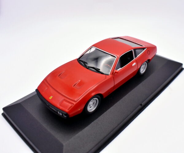 Modellino auto scala 1:43 Ferrari 365 gtc/4 IXO diecast modellismo collezione