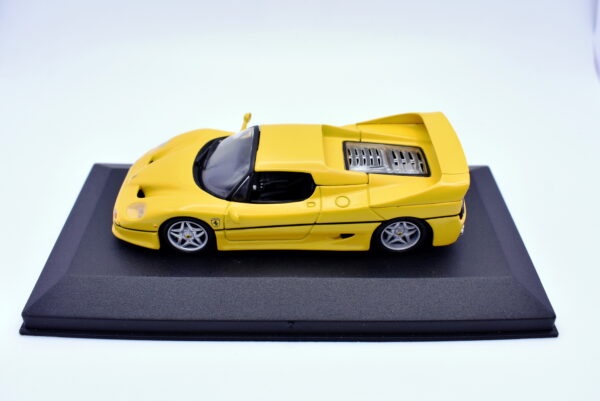 Modellino auto scala 1:43 Ferrari F50 Hot Wheels diecast modellismo da collezione - immagine 2