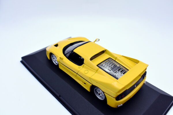 Modellino auto scala 1:43 Ferrari F50 Hot Wheels diecast modellismo da collezione - immagine 4