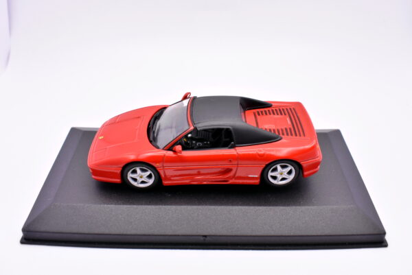 Modellino auto scala 1:43 Ferrari F355 Softtop Minichamps diecast modellismo da collezione - immagine 2