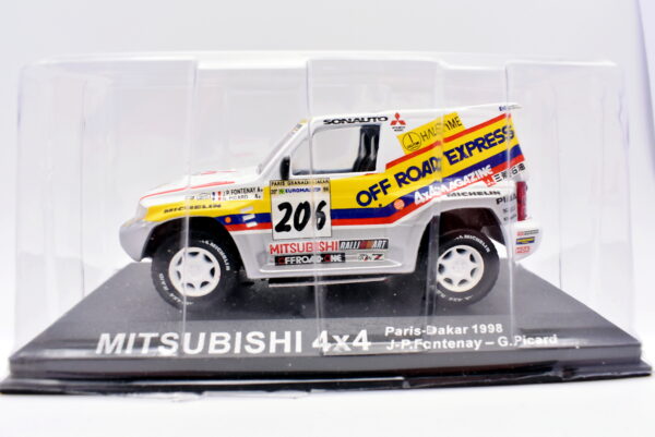 Modellino auto rally scala 1:43 Mitsubishi 4X4 IXO diecast modellismo statico - immagine 2