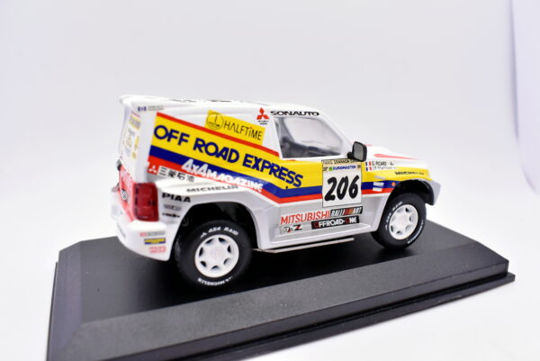 Modellino auto rally scala 1:43 Mitsubishi 4X4 IXO diecast modellismo statico - immagine 5