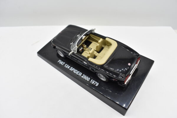 Modellino auto scala 1:43 FIAT 124 SPORT SPIDER diecast collezione modellismo - immagine 2