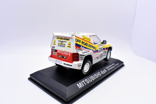 Modellino auto rally scala 1:43 Mitsubishi 4x4 diecast modellismo statico - immagine 4