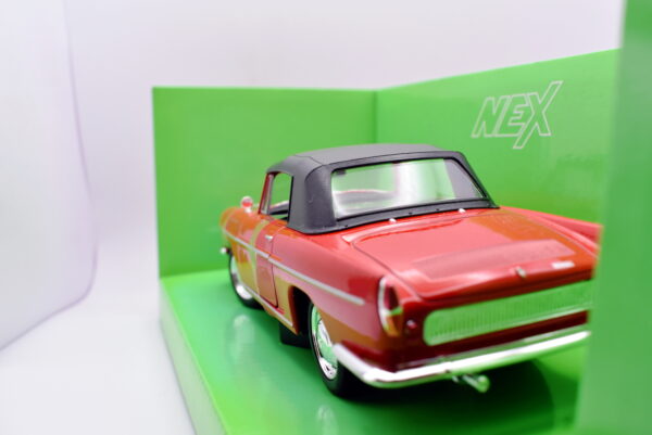 Modellino auto scala 1:24 Renault Caravelle diecast modellismo da collezione - immagine 4