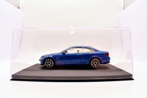 Modellino auto scala 1:43 BMW 335i Burago diecast modellismo statico - immagine 5