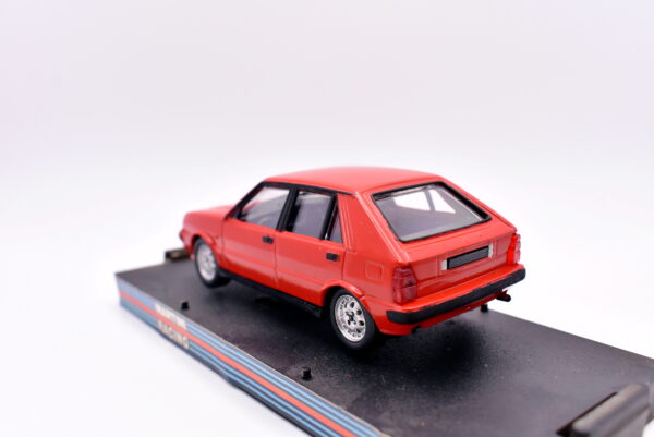 Modellino auto scala 1:43 Lancia Delta Martini diecast modellismo statico - immagine 4