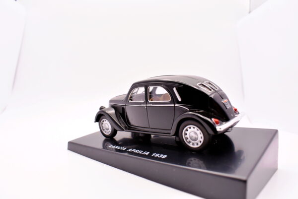 Modellino auto scala 1:43 Lancia Aprilia diecast modellismo statico - immagine 4