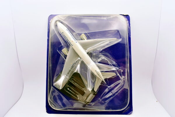modellini Aerei di linea Boeing 777-200 Continental diecast collezione - immagine 2