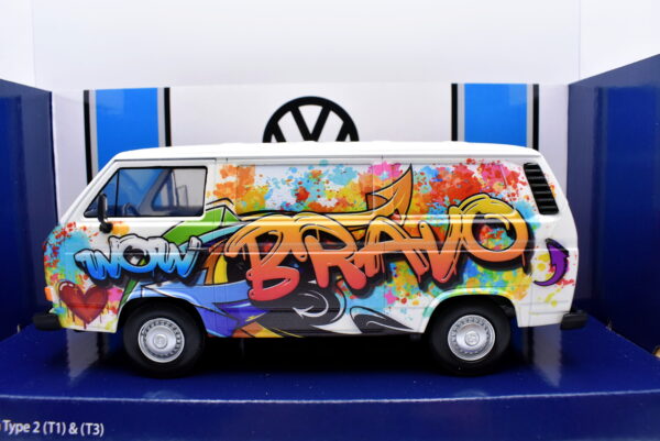Modellino auto scala 1:24 Volkswagen VW T2 T3 Bus Van diecast modellismo da collezione