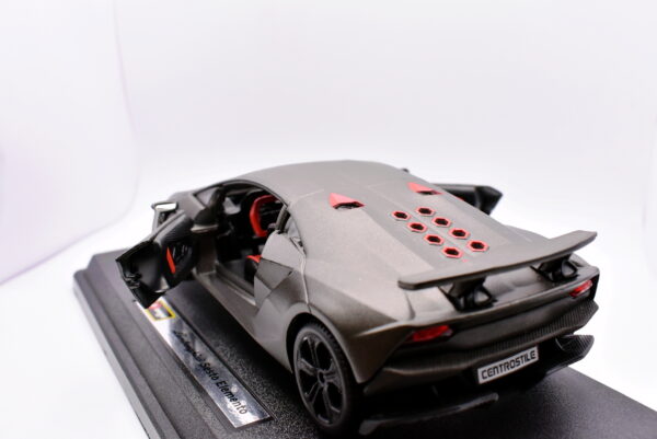 Modellino Auto Scala 1:24 Lamborghini Sesto Elemento Burago modellismo statico - immagine 3