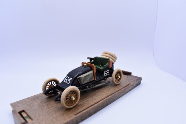 Modellino auto scala 1:43 Renault 40 HP Brumm diecast modellismo statico
