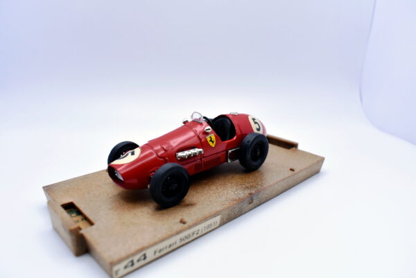 Modellino auto scala 1:43 Ferrari 500 F2 180 HP Brumm diecast modellismo statico