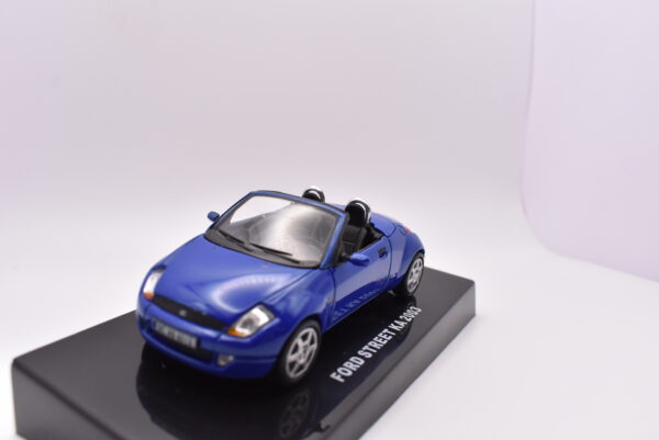 Modellino auto scala 1:43 Ford street KA diecast modellismo statico - immagine 3