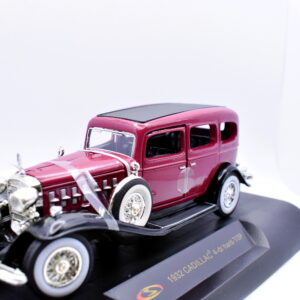 Modellino auto Cadillac 4 dr hard Top scala 1:32 diecast modellismo collezione epoca solido
