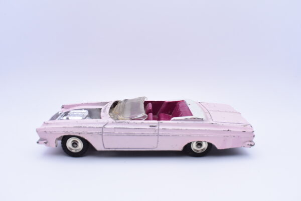 Modellino auto scala 1:43 Plymouth fury dinky toys diecast modellismo statico - immagine 2