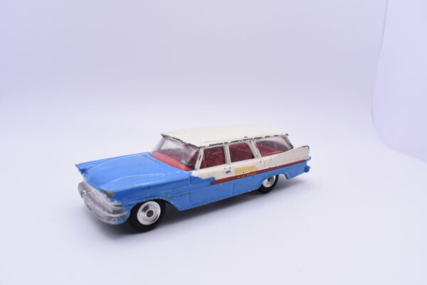 Modellino auto scala 1:43 plymouth sports suburban corgi toys diecast modellismo statico
