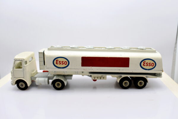 Modellino camion scala 1:43 Tanker AEC Esso dinky toys modellismo statico - immagine 2
