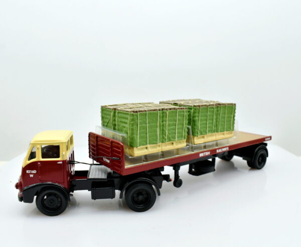 Modellino Camion scala 1:50 BMC flatbed trailer & Crates british rail Corgi diecast modellismo da collezione