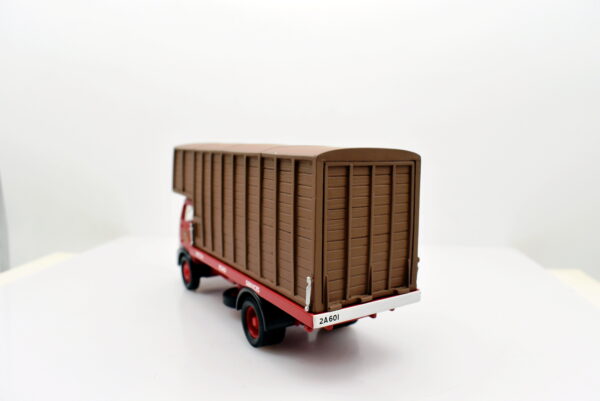 Modellino Camion scala 1:50 Austin cattle truckbritish road services Corgi diecast modellismo da collezione - immagine 5