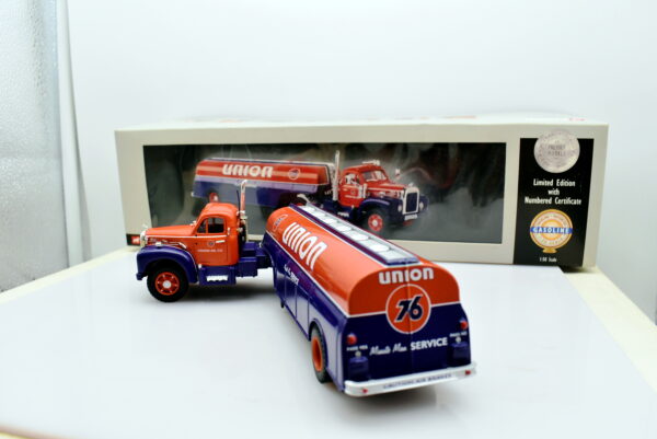 Modellino Camion scala 1:50 Mack B series union 76 tanker Corgi diecast modellismo da collezione - immagine 5