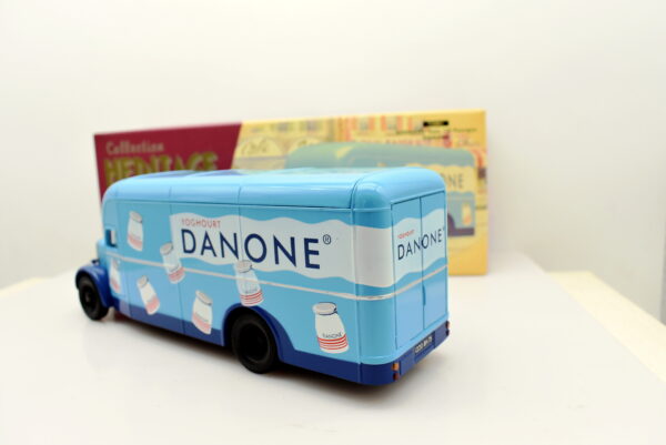 Modellino Camion scala 1:50 Bernard type 110 fourgon DANONE Corgi diecast modellismo da collezione - immagine 5