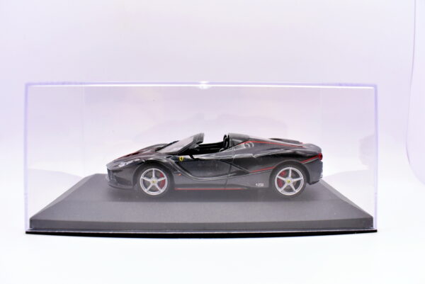 Modellino auto scala 1:43 Ferrari La ferrari aperta IXO diecast modellismo da collezione - immagine 2