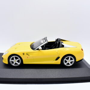 Modellino auto scala 1:43 Ferrari SA Aperta IXO diecast modellismo da collezione